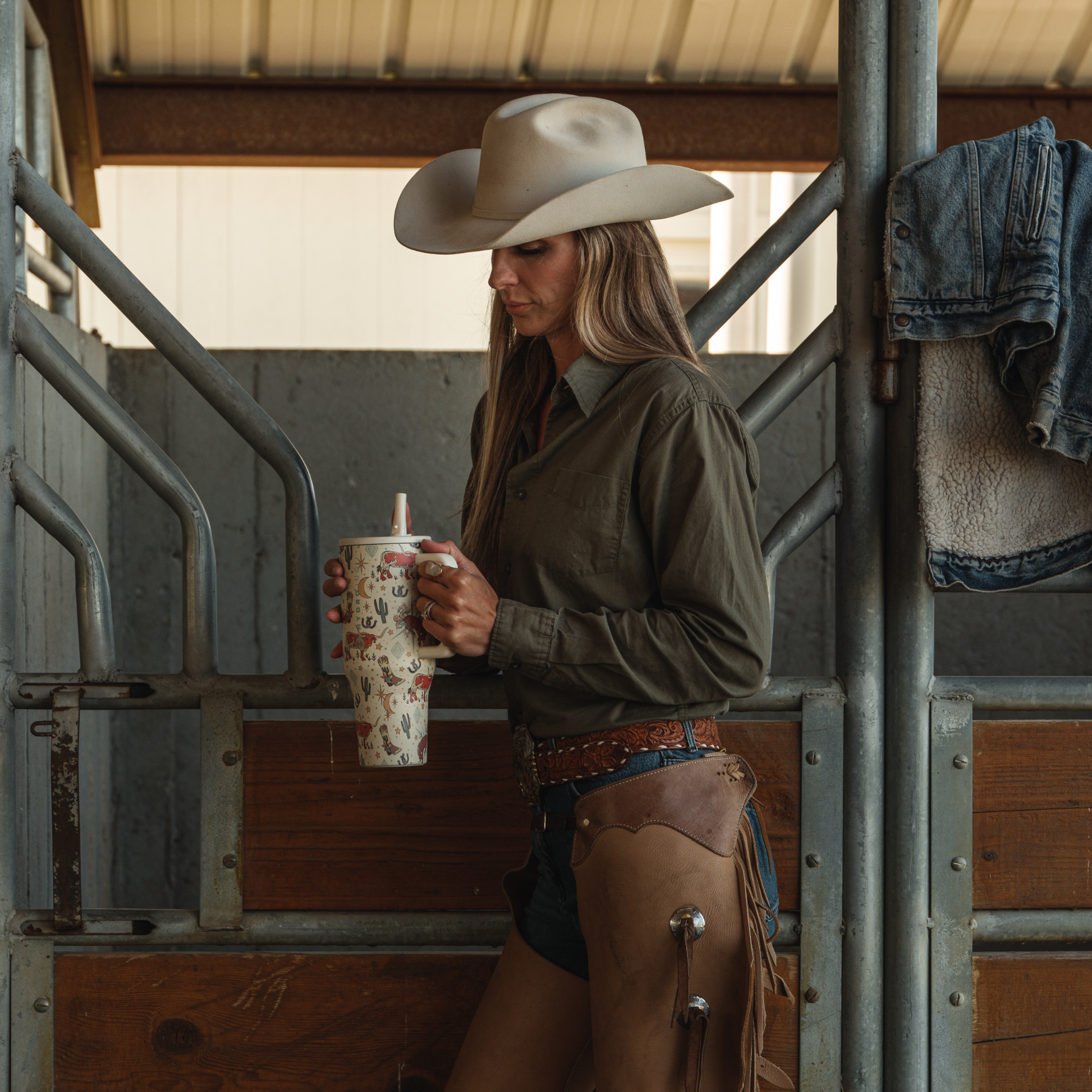 rodeo-32oz-946ml-q3 TRVL32-Rodeo-6-WPI.png